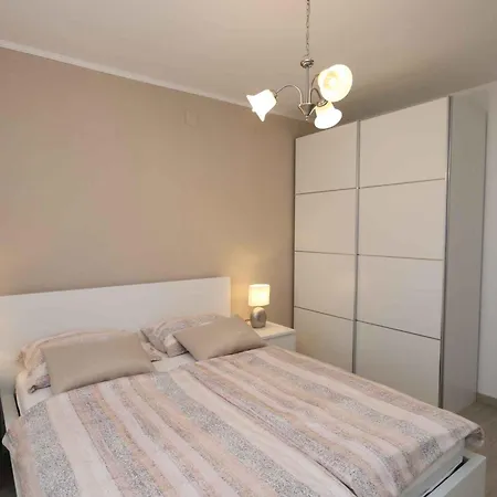 In Silo/insel Krk 14599 Apartman