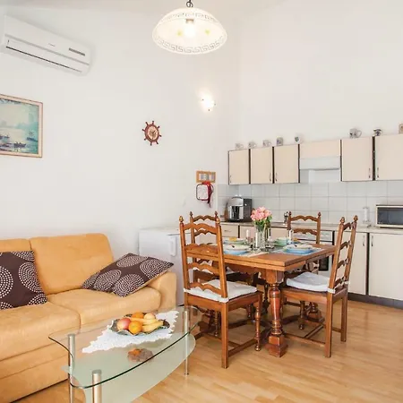 Apartman In Silo/insel Krk 14599 *
