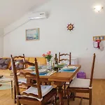 Apartment In Silo - Insel Krk 14599
